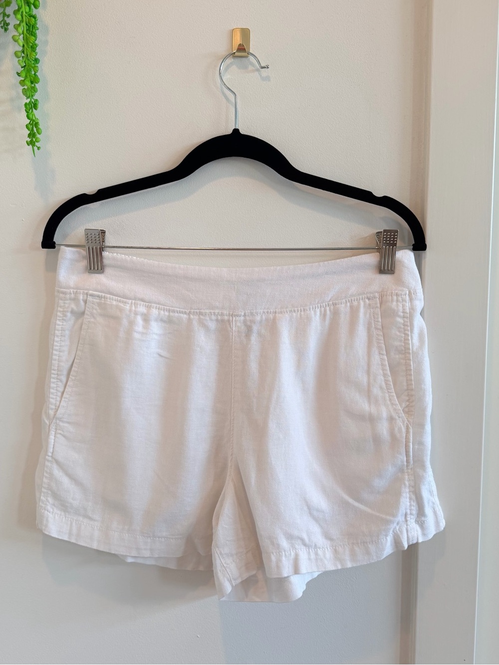 GAP White Linen-Blend Pull On Women’s Summer Vacation Shorts